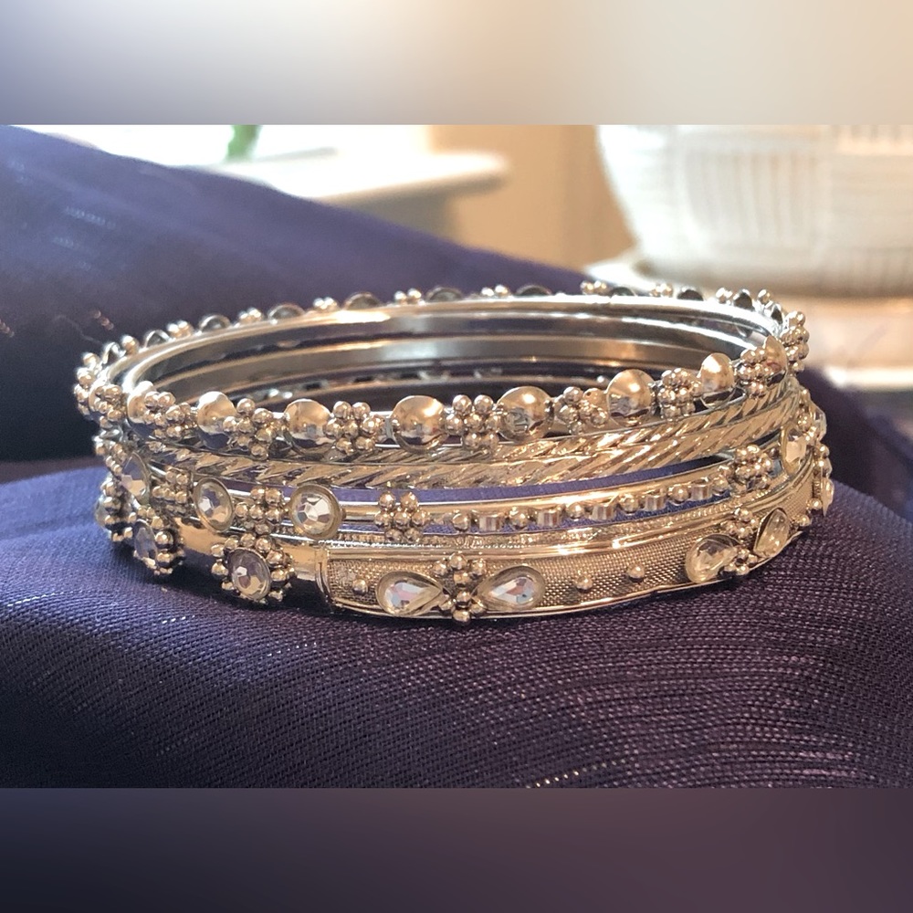 Silver Tone 5pc Bangle Bracelets